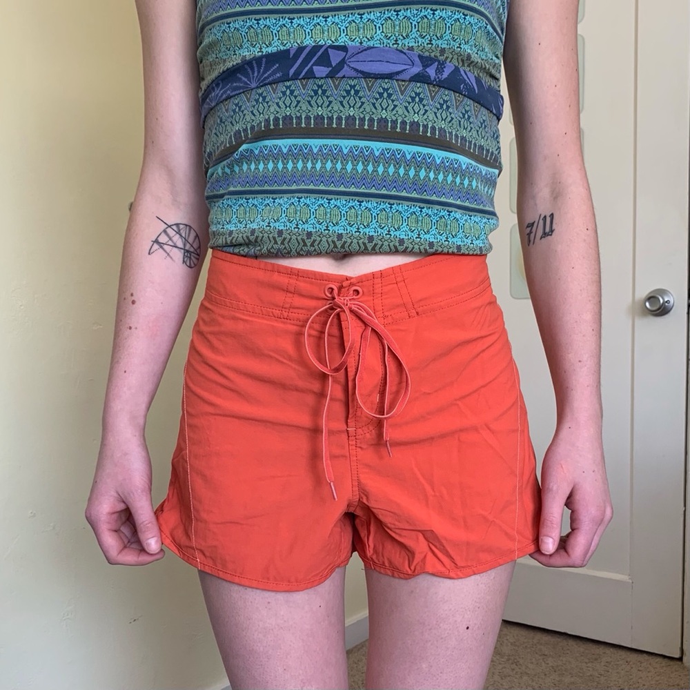 mountain hardware shorts